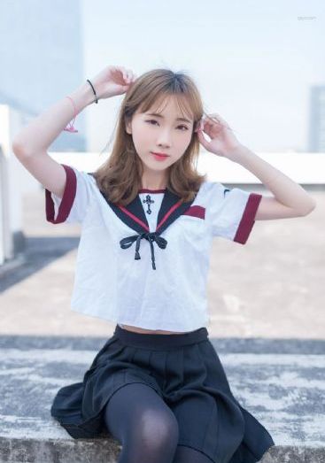 欧美头像女霸气黑白_高清免费全集观看