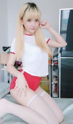 欧美女歌手黑白头发_DVD高清免费观看