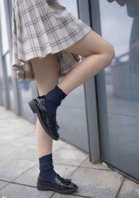 国产日韩制服丝袜第一页_BD韩语电影在线看