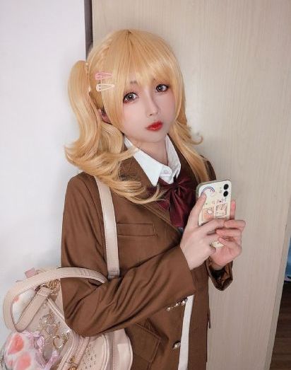 久久国产偷拍av大香_720电影完整版在线观看