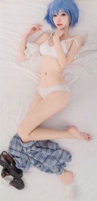 国产乱伦妈妈沙发睡觉_4K高清在线观看